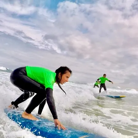 Mahalo Surf Camp * Ovar